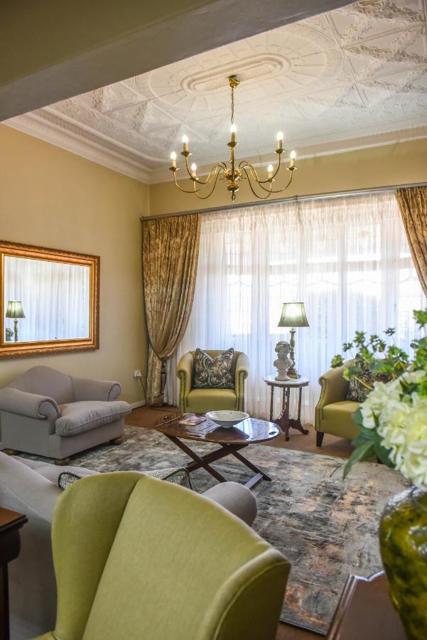 Oxford Lodge Vryheid Exterior photo