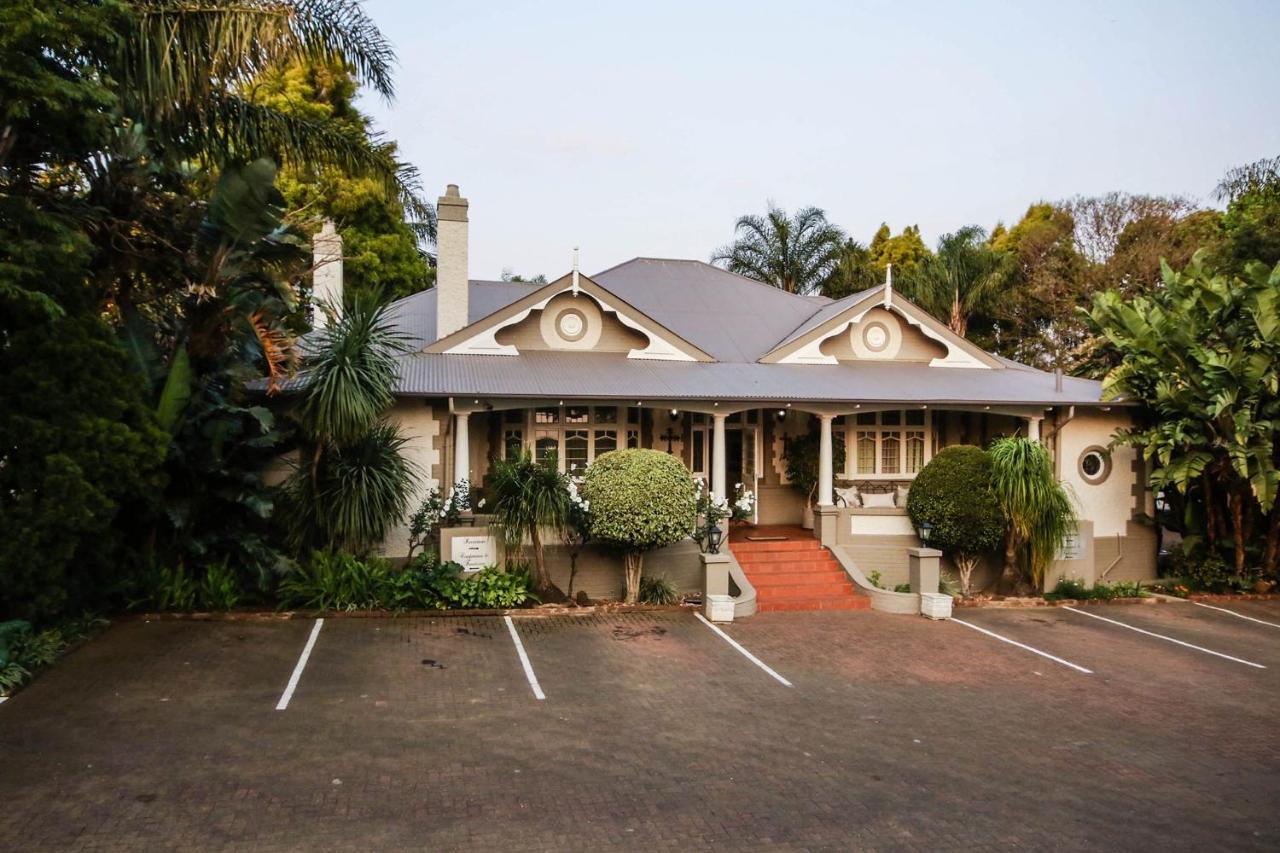 Oxford Lodge Vryheid Exterior photo
